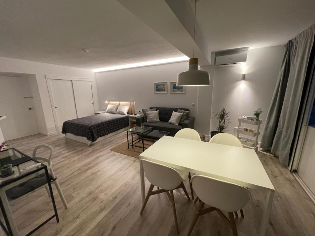 Apartamento C Y L Torremolinos Exterior foto